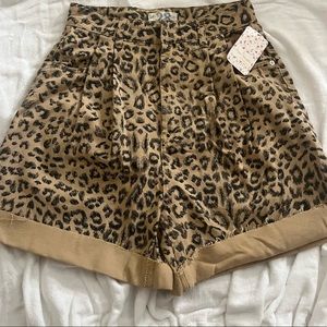 Free people cheetah print short